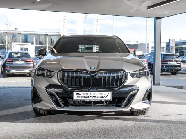 BMW 540 540d M-Sport Touring xDrive