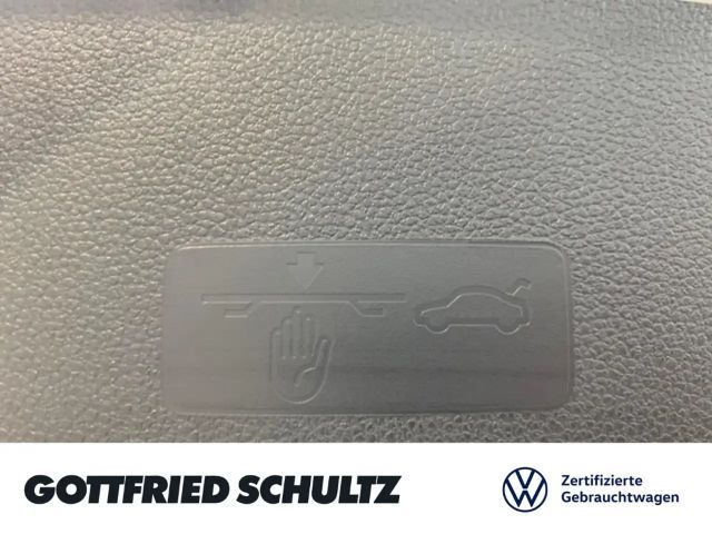 Volkswagen T-Roc GOAL TSI NAVI LED SITZHEIZUNG EINPARKHILFE