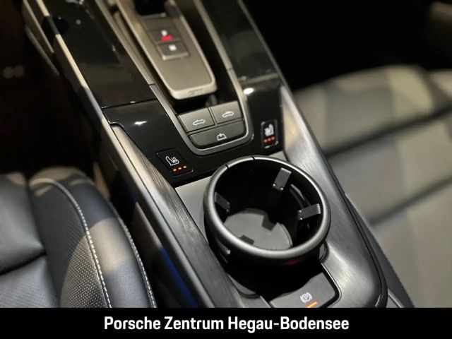 Porsche 992 4 Cabrio Carrera GTS