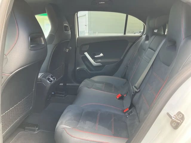 Mercedes-Benz A 180 A 180 d AMG Line Hatchback