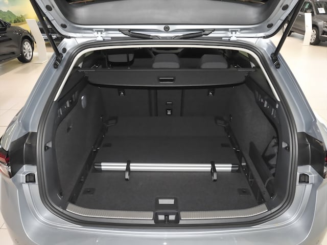 Skoda Superb 2.0 TDI Combi Selection