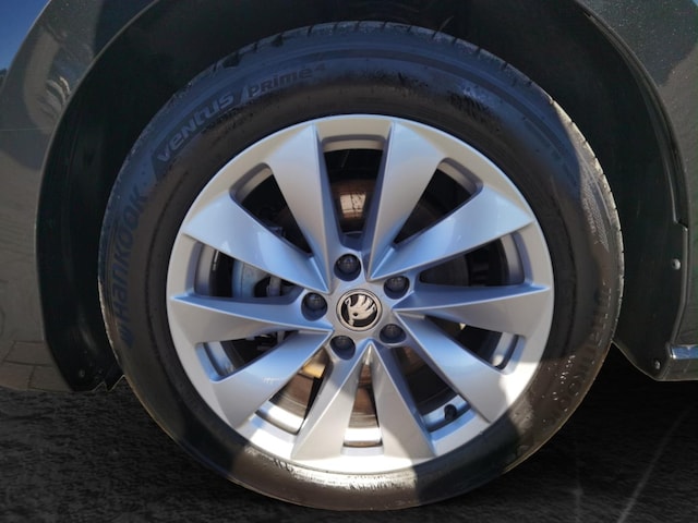 Skoda Superb 1.5 TSI Combi Selection