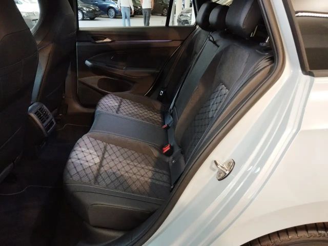 Volkswagen Golf DSG Sport Variant