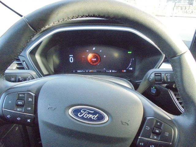 Ford Kuga Hybrid Titanium
