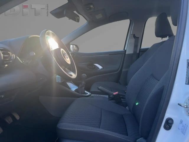 Toyota Yaris 1.0 VVT-i Comfort Hatchback