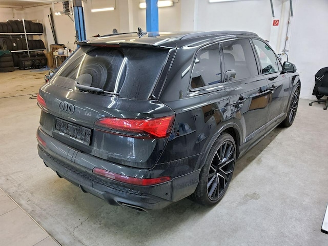 Audi Q7 50 TDI Quattro S-Line