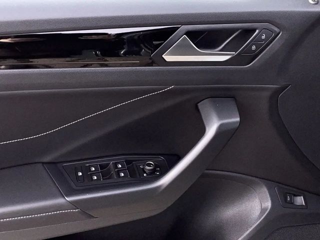 Volkswagen T-Roc 1.5 TSI DSG R-Line