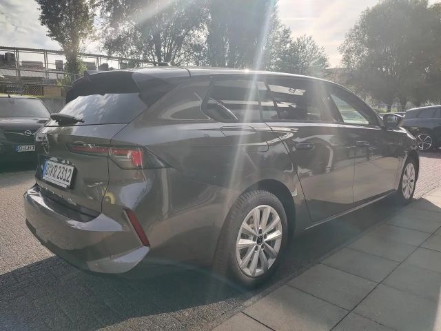 Opel Astra Enjoy Sports Tourer