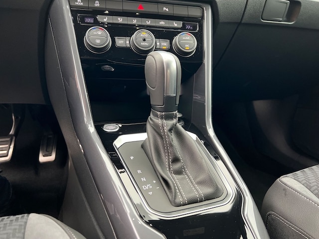 Volkswagen T-Roc 1.5 TSI DSG R-Line Sport