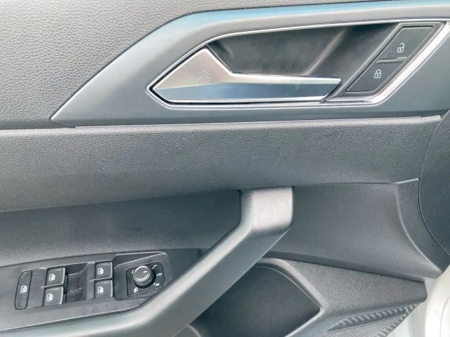 Volkswagen Taigo 1.0 TSI DSG R-Line