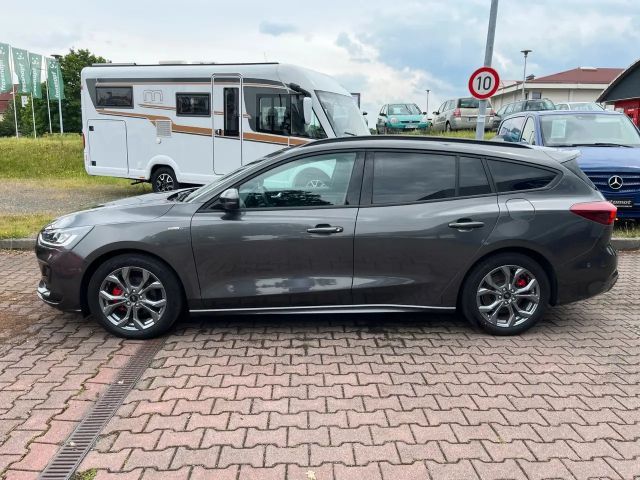 Ford Focus ST Line Wagon