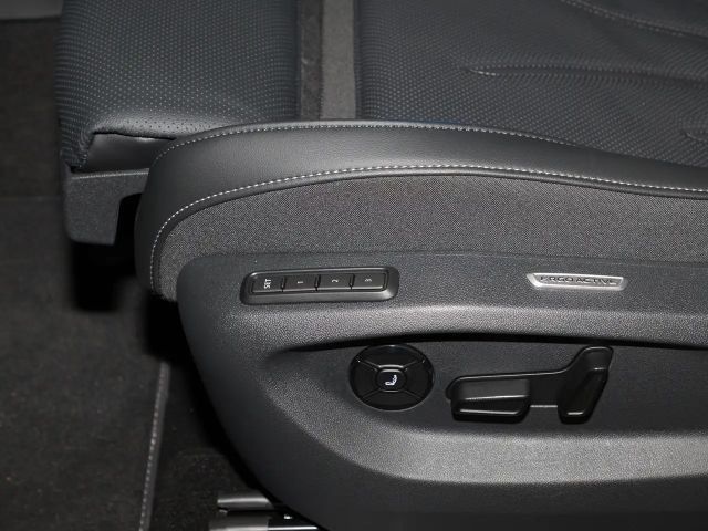 Volkswagen Tiguan DSG R-Line Style