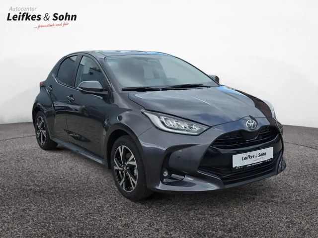 Toyota Yaris Hatchback Hybride VVT-i