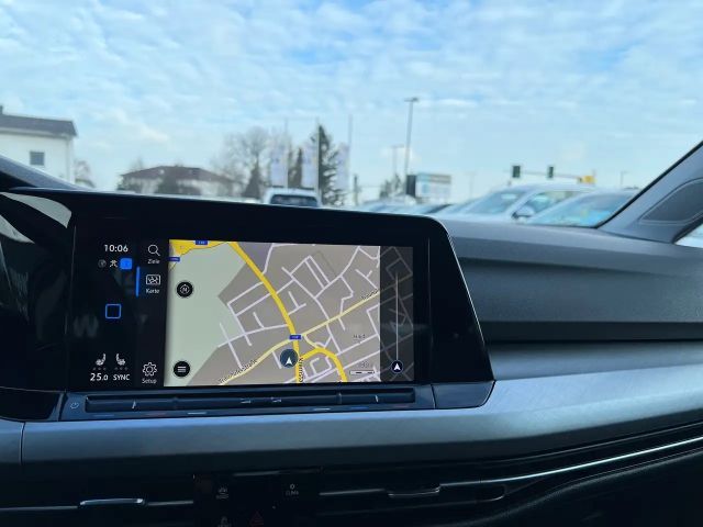 Volkswagen Golf DSG Life Variant