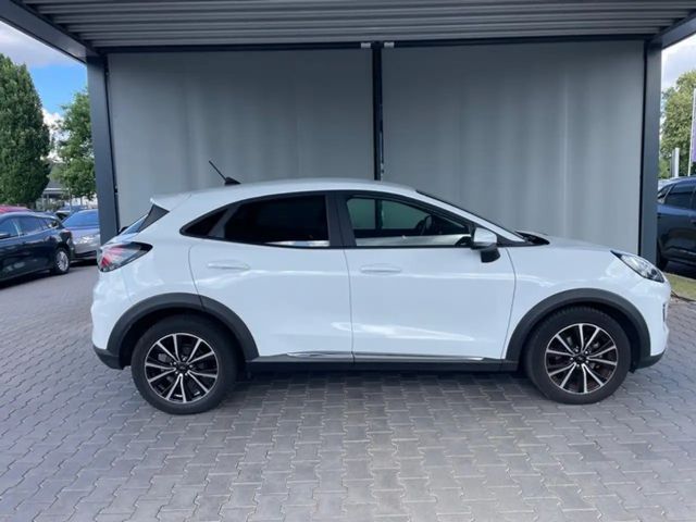 Ford Puma EcoBoost Titanium