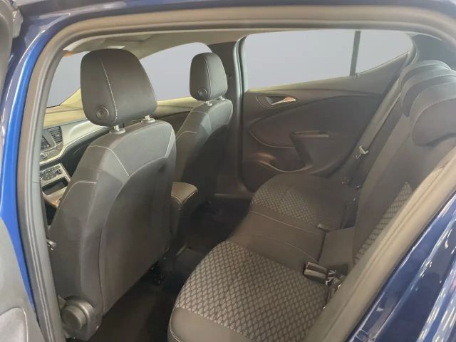 Opel Astra 1.2 Turbo Edition Turbo