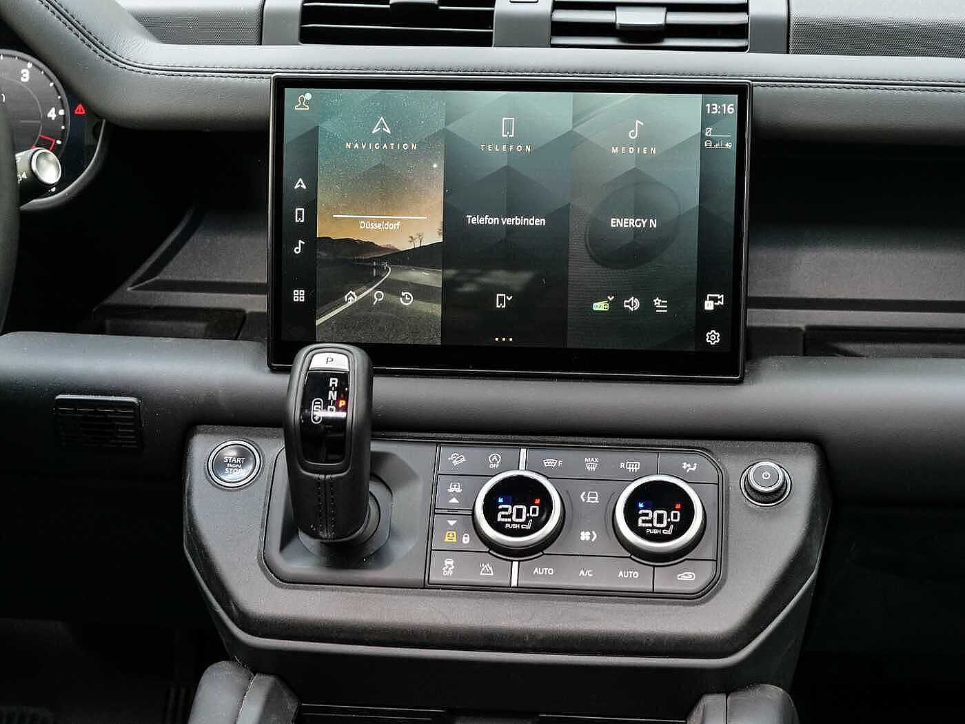 Land Rover Defender 110 Dynamic HSE