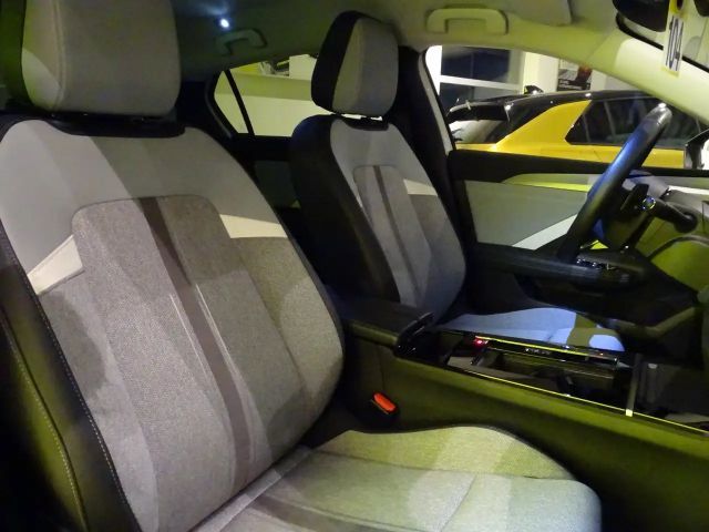 Opel Astra 1.2 Turbo Elegance Turbo