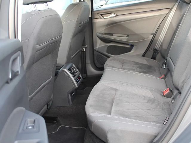 Volkswagen Golf DSG Life