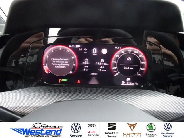 Volkswagen Golf DSG R-Line Variant