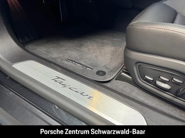 Porsche Taycan BOSE Abstandstempomat LED-Matrix Panorama