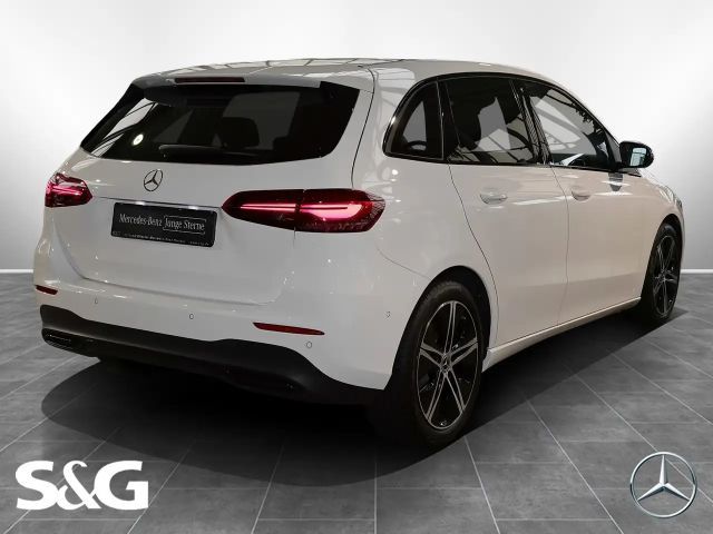 Mercedes-Benz B 200 AHK+PANO+STANDHEIZ+DISTRONIC+360°+18"+HIFI