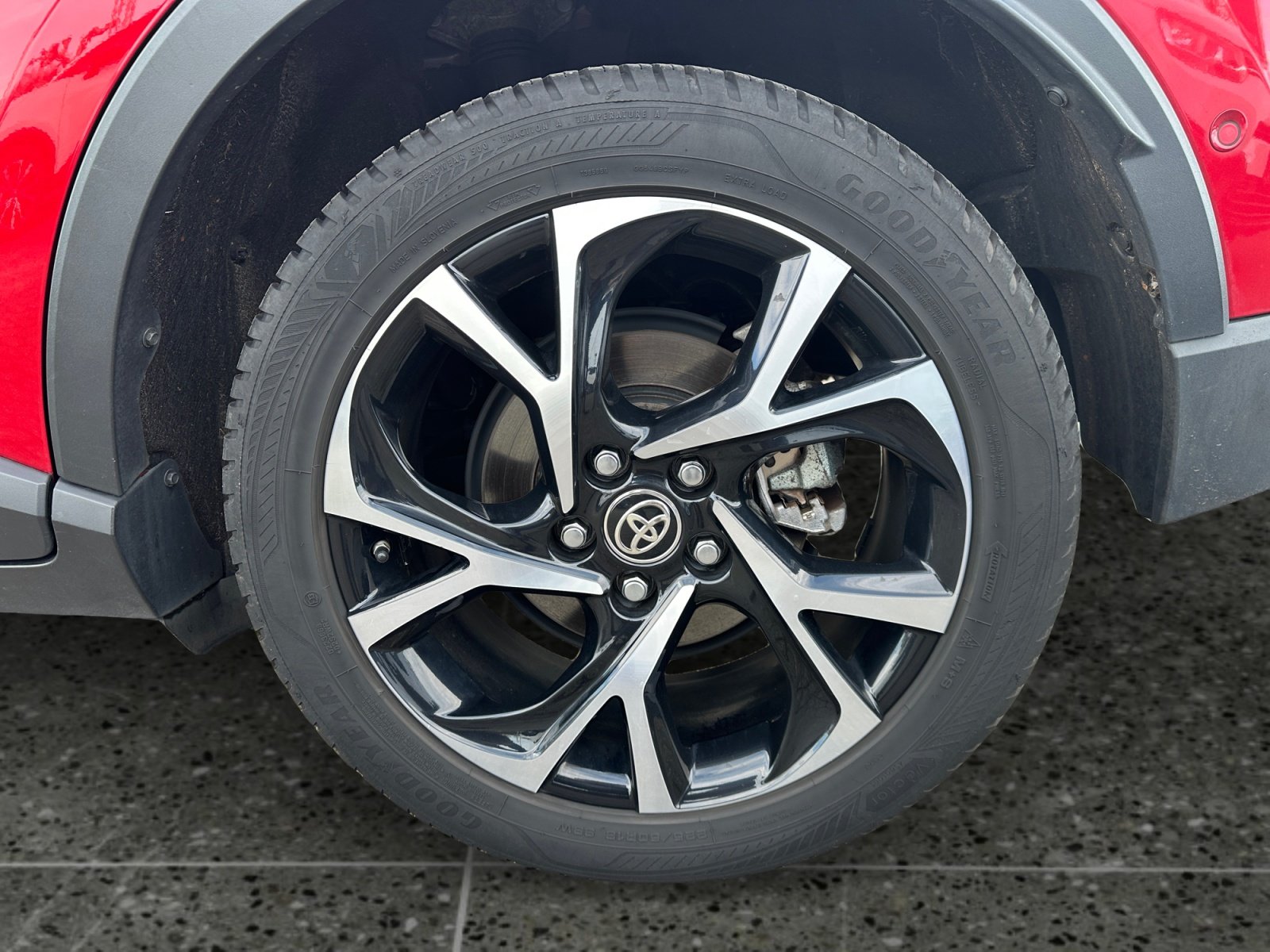 Toyota C-HR 5-deurs Plus