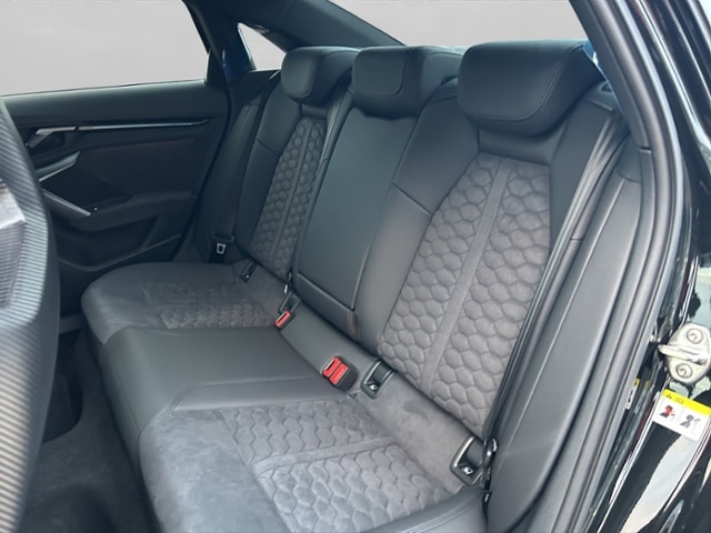 Audi RS3 Quattro S-Tronic Sedan