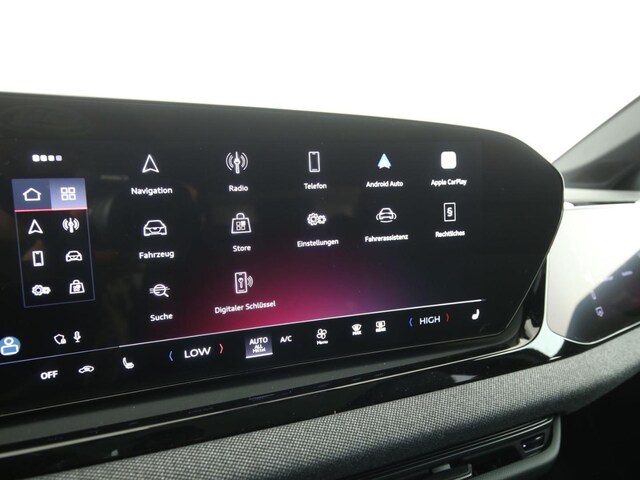 Audi A6 Avant Quattro S-Tronic