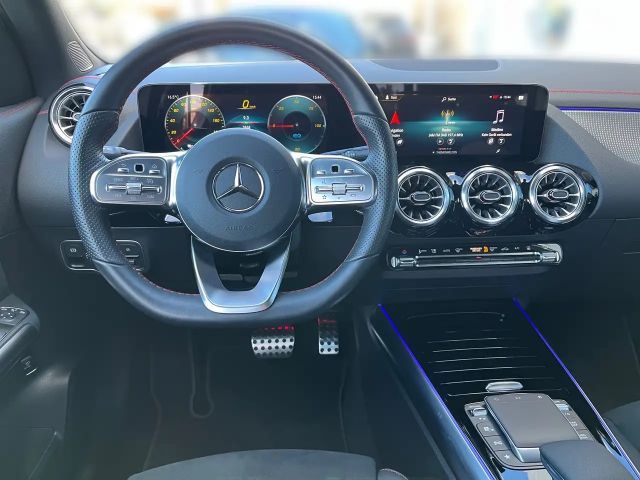 Mercedes-Benz EQA 300 4MATIC AMG Line