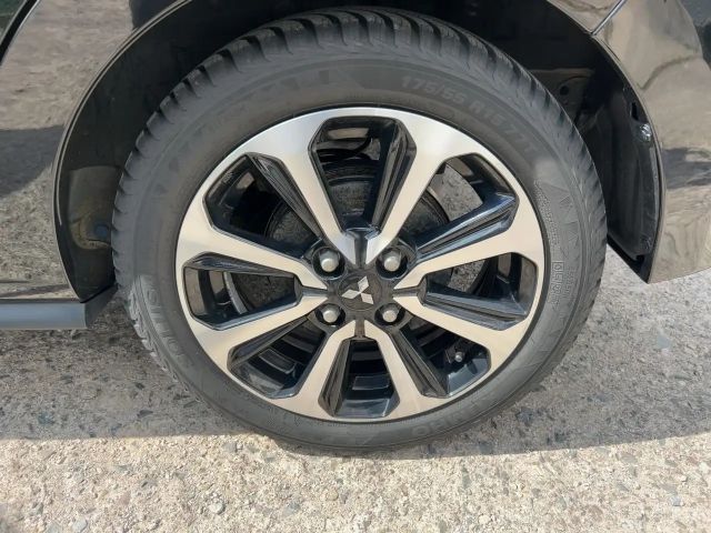 Mitsubishi Space Star Star