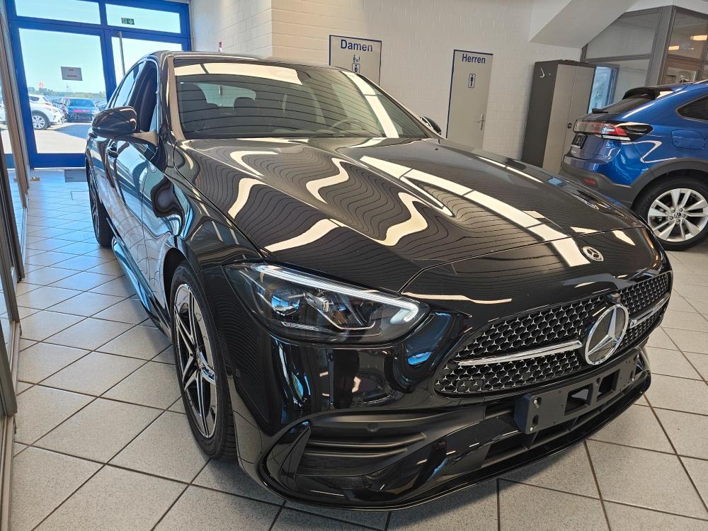 Mercedes-Benz C 200 AMG Line Sedan