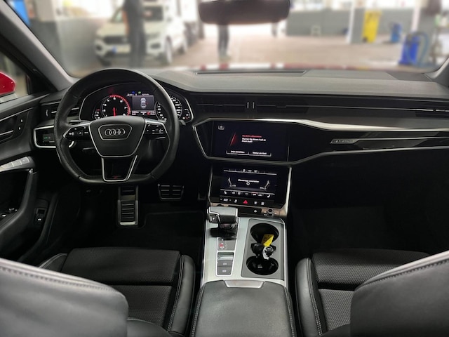 Audi A6 55 TFSI Quattro S-Tronic Sedan