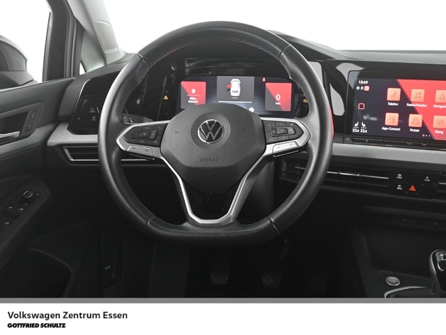 Volkswagen Golf Life Variant