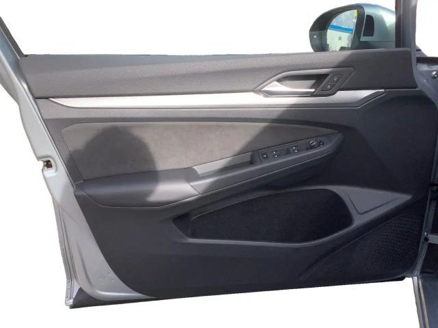 Volkswagen Golf 1.5 eTSI DSG Style