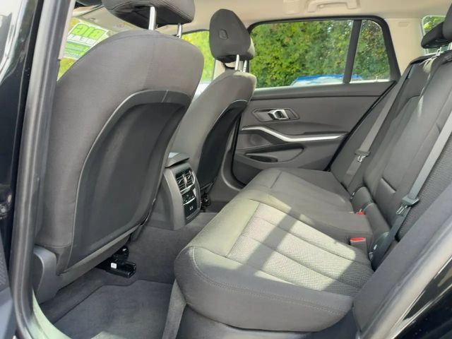 BMW 318 318i Touring