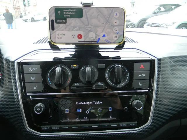 Volkswagen up! Move Move up!