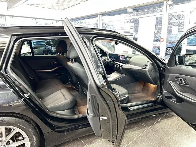 BMW 320 320d Touring xDrive