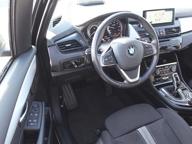 BMW 218 218d Gran Tourer Sport Line