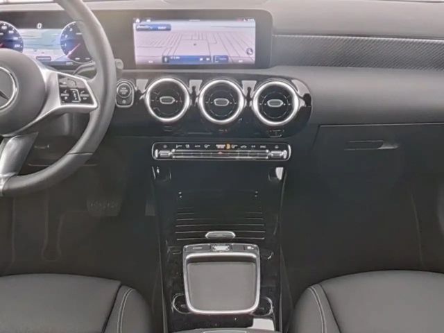 Mercedes-Benz A 200 Progressive