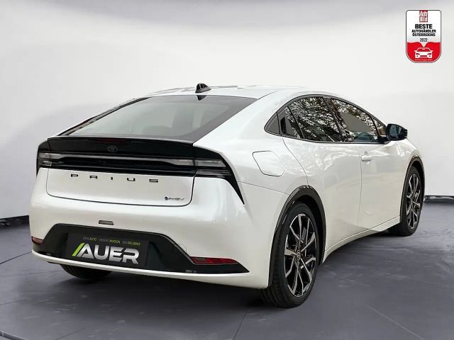 Toyota Prius Executive Plug-in