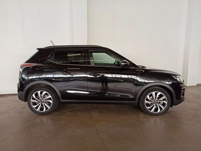 SsangYong Tivoli 2WD Quartz