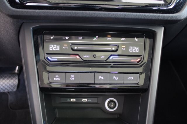 Volkswagen Touran 1.5 TSI DSG R-Line