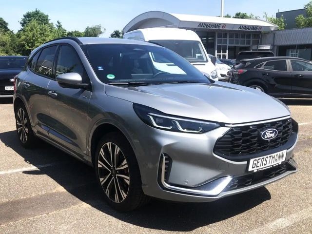 Ford Kuga Plug in Hybrid ST Line X