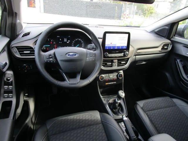 Ford Puma EcoBoost Titanium