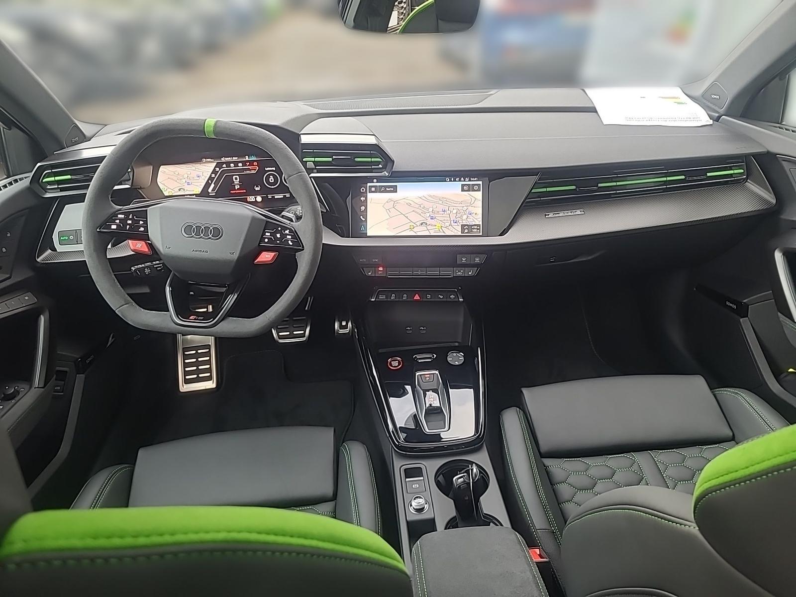 Audi RS3 Quattro S-Tronic Sedan