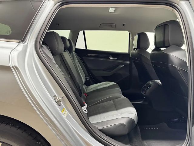 Volkswagen Passat ACT Business DSG Variant