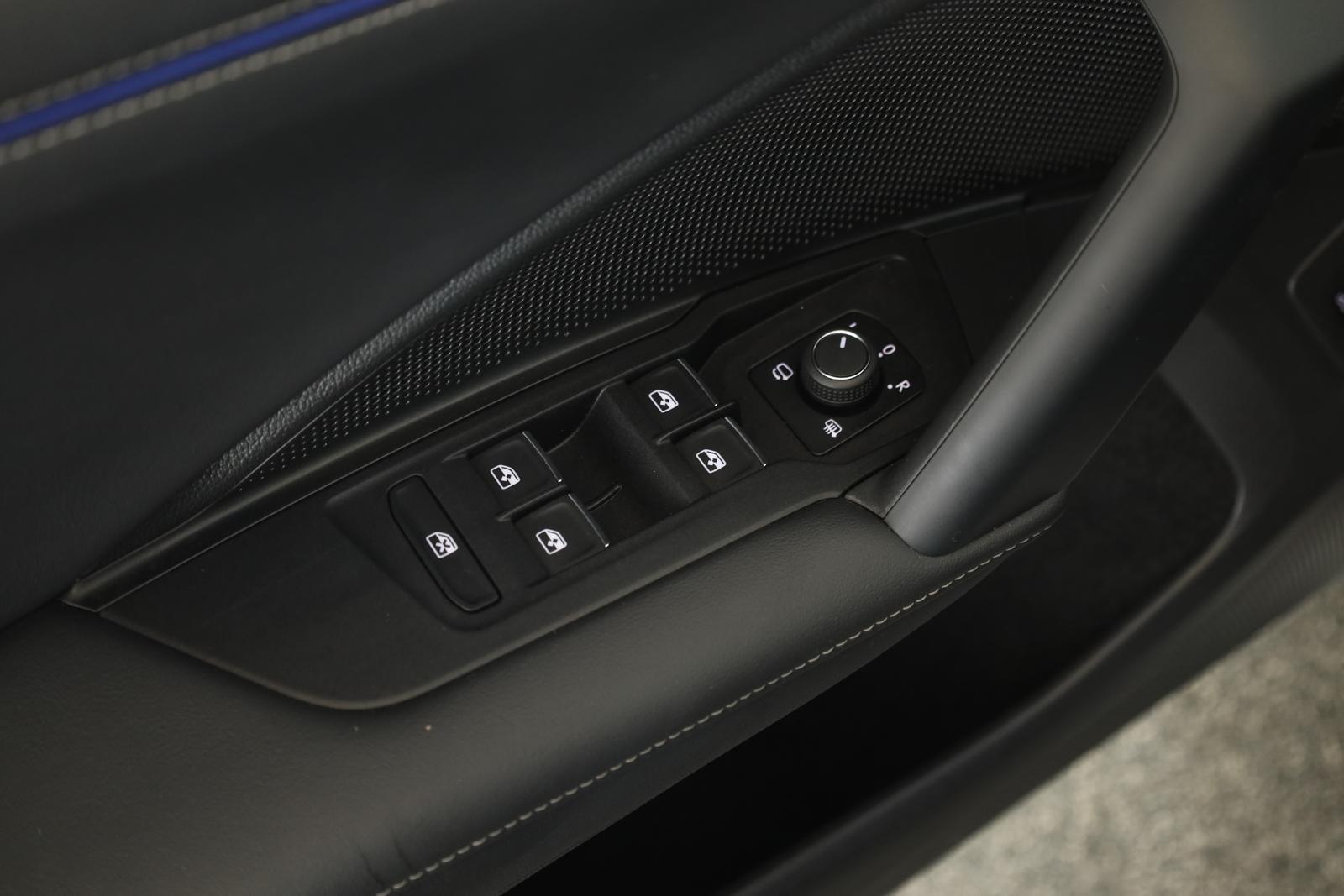 Volkswagen Tiguan 2.0 TSI DSG IQ.Drive R-Line