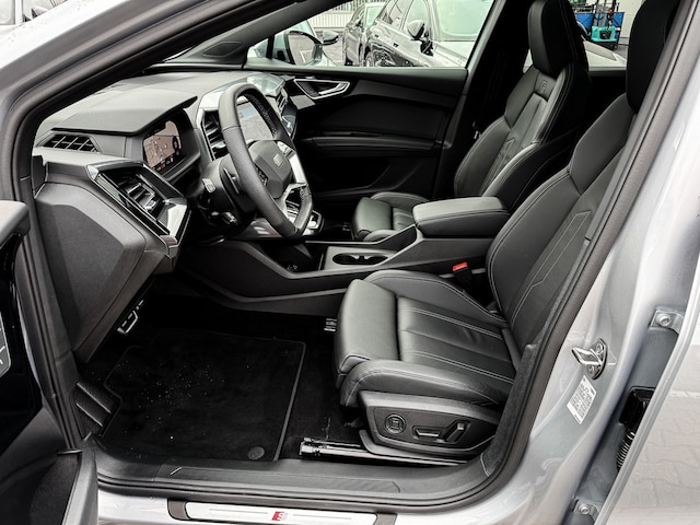 Audi Q4 e-tron SUV 45 e-tron Audi Q4 e-tron