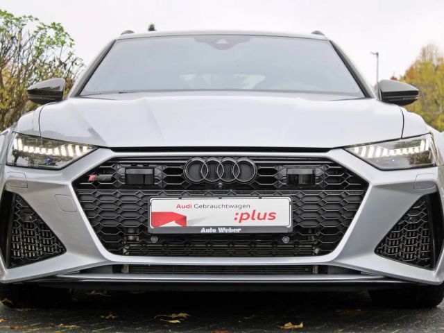 Audi RS6 Avant Performance Quattro